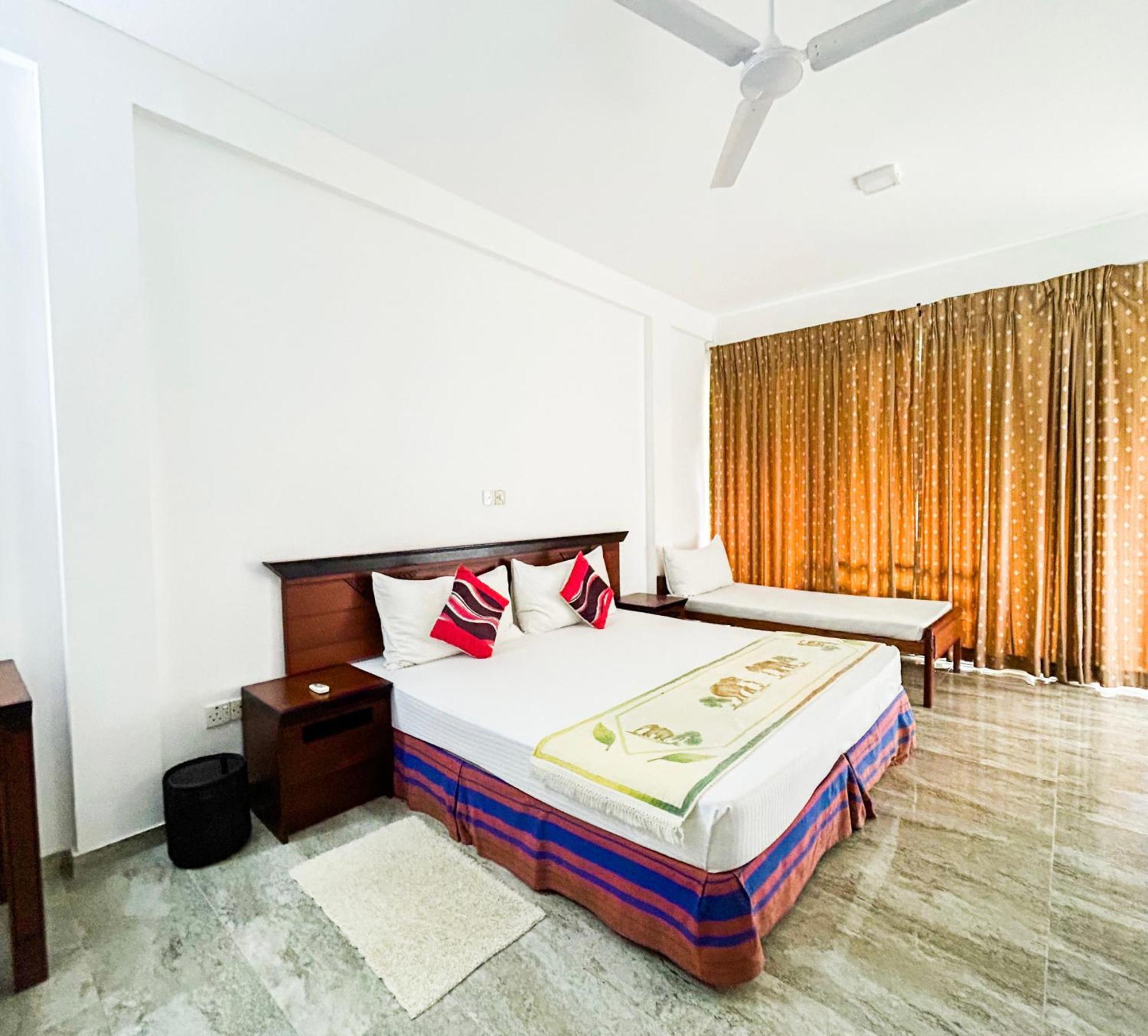 Wild Heaven Hotel Tissamaharama Exterior photo
